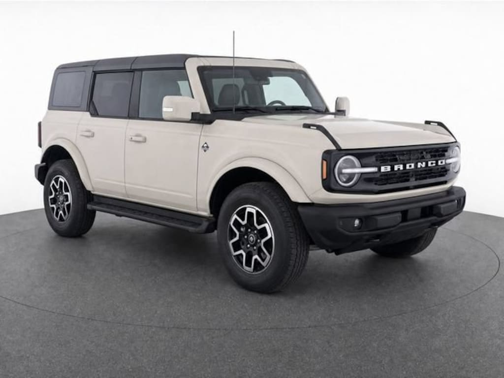 Used 2025 Ford Bronco Outer Banks SUV