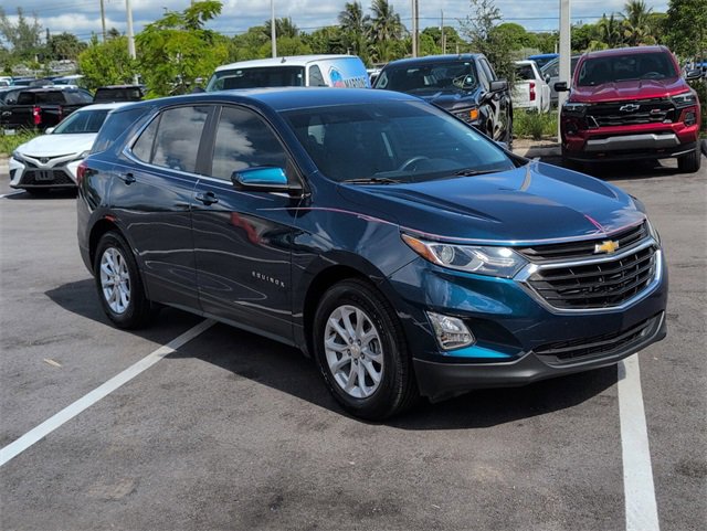 2021 Chevrolet Equinox LT photo 2