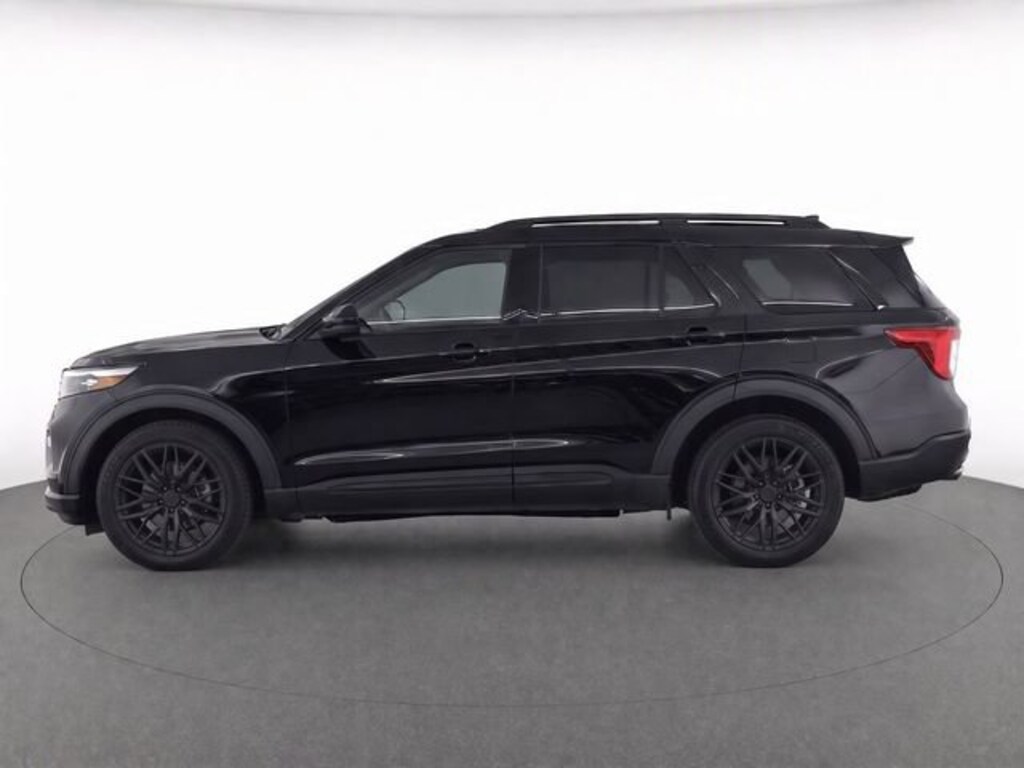 Used 2024 Ford Explorer XLT SUV