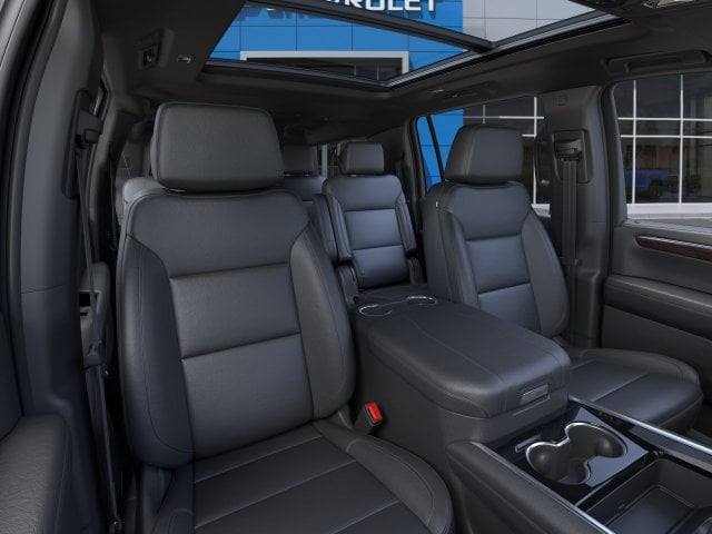 2027 Chevrolet Suburban Z71 - Photo 16