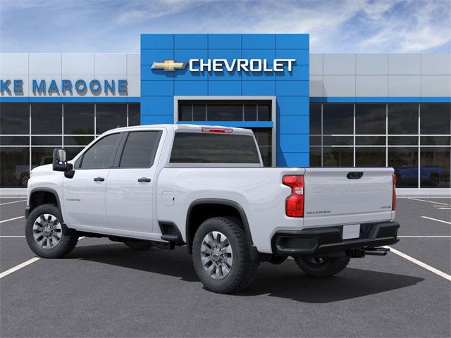 2025 Chevrolet Silverado 2500HD Custom photo 3