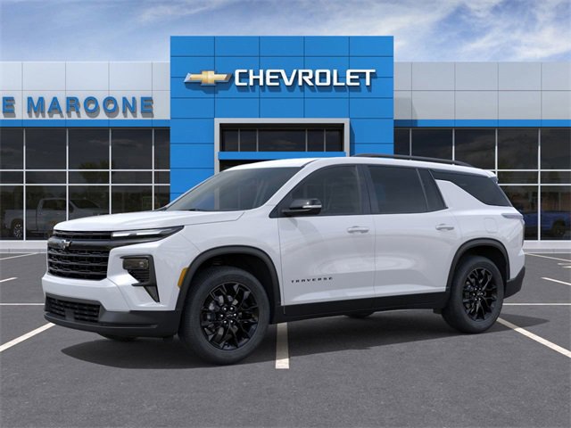 2026 Chevrolet Traverse photo 2