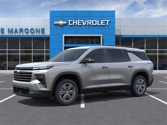 2026 Chevrolet Traverse photo 2