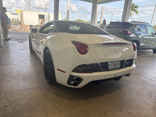 2011 Ferrari California photo 4
