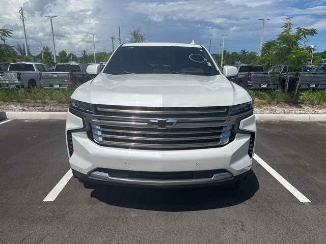 2022 Chevrolet Suburban High Country photo 2