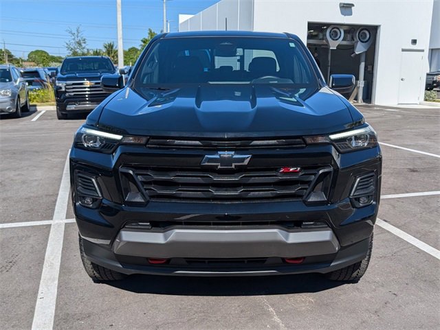 2024 Chevrolet Colorado Z71 photo 3