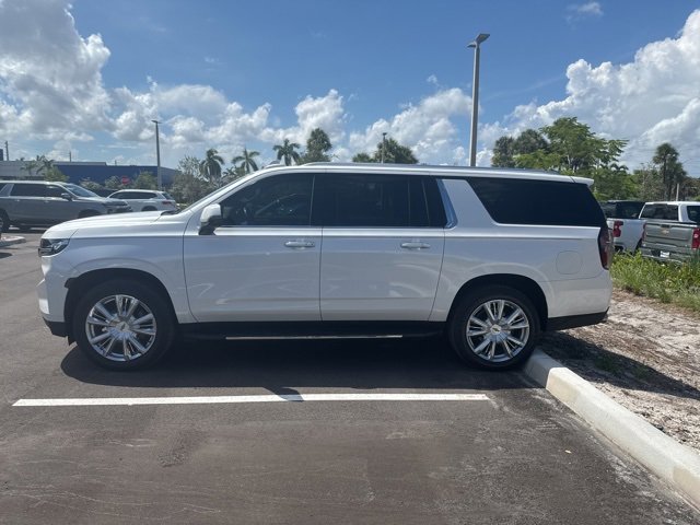 2022 Chevrolet Suburban High Country photo 4