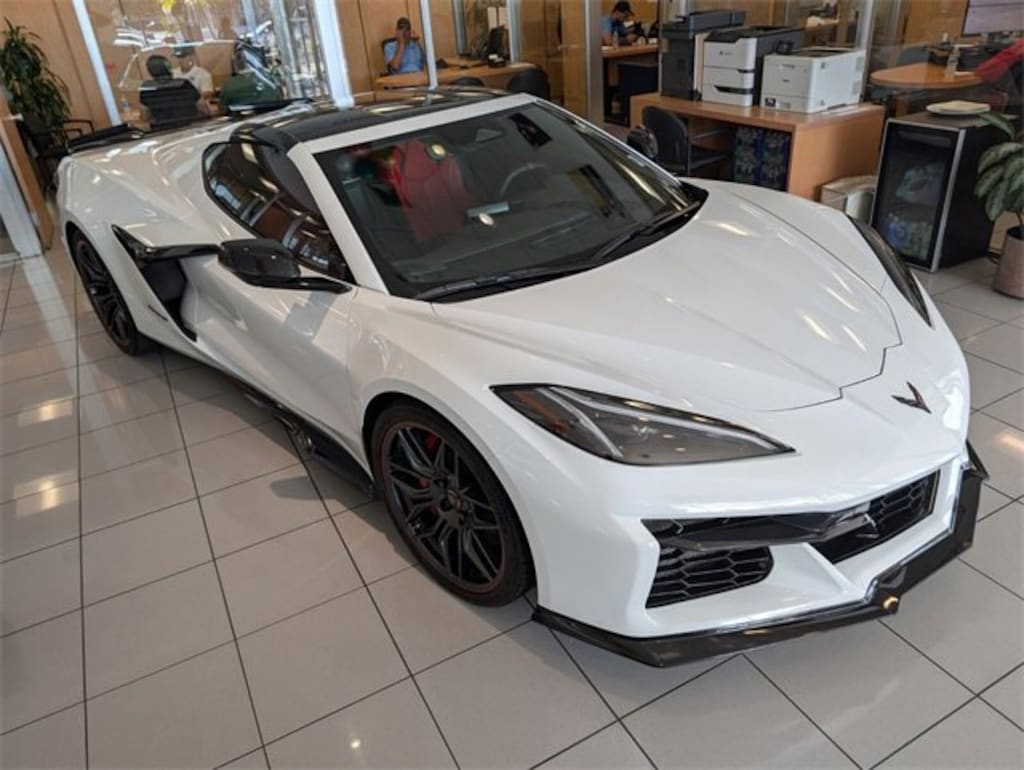 Certified 2025 Chevrolet Corvette Z06 1LZ Performance