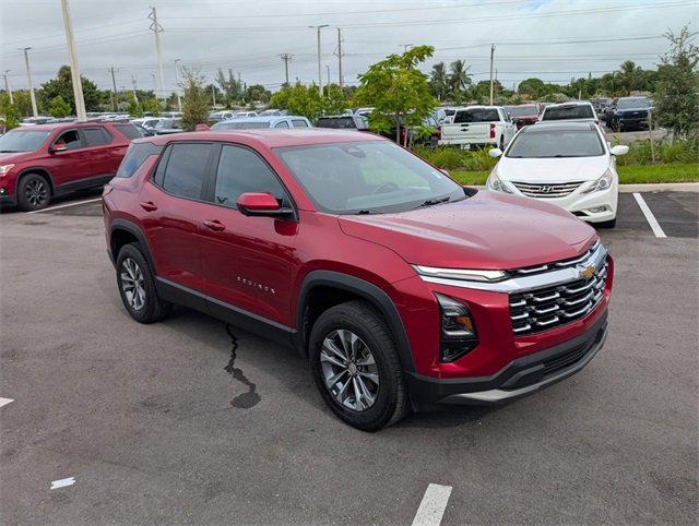 2025 Chevrolet Equinox LT photo 2