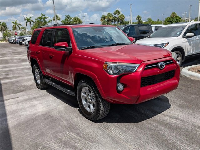 2020 Toyota 4Runner SR5 photo 2
