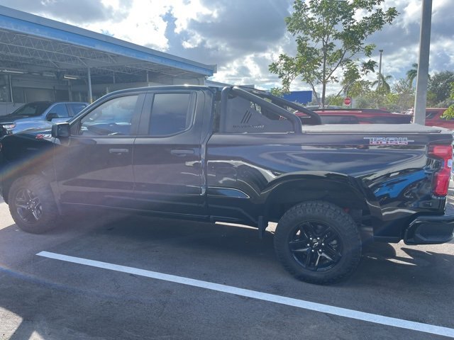2020 Chevrolet Silverado 1500 Custom Trail Boss photo 2