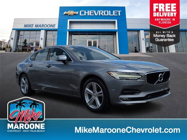 2017 Volvo S90 T5 Momentum