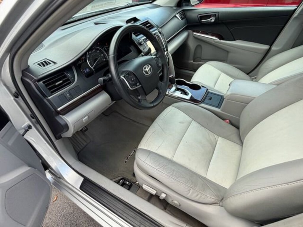 Used 2013 Toyota Camry XLE Sedan