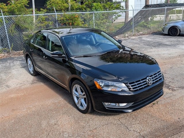 Used 2014 Volkswagen Passat SEL Premium with VIN 1VWCN7A33EC009424 for sale in West Palm Beach, FL