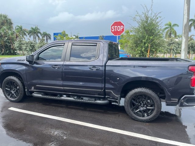 2023 Chevrolet Silverado 1500 RST photo 3