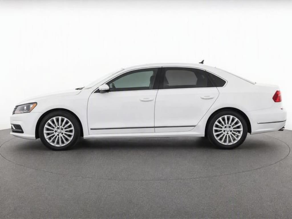 Used 2016 Volkswagen Passat 1.8T SE Sedan