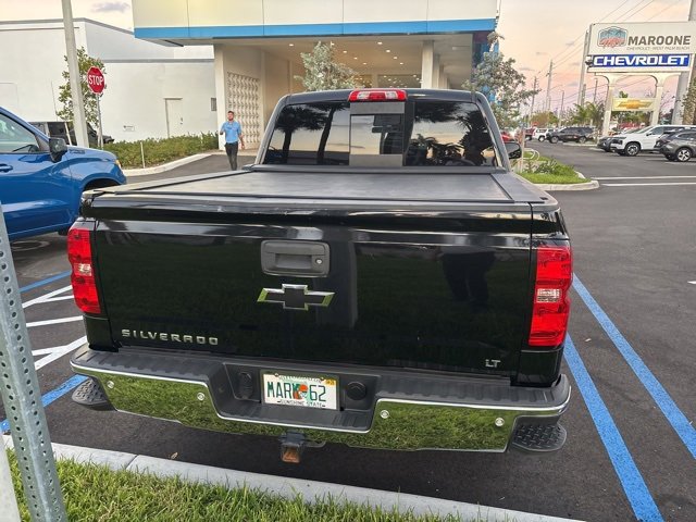 2017 Chevrolet Silverado 1500 LT photo 4