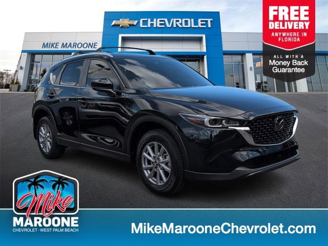 2023 Mazda CX-5 S Preferred package's photo