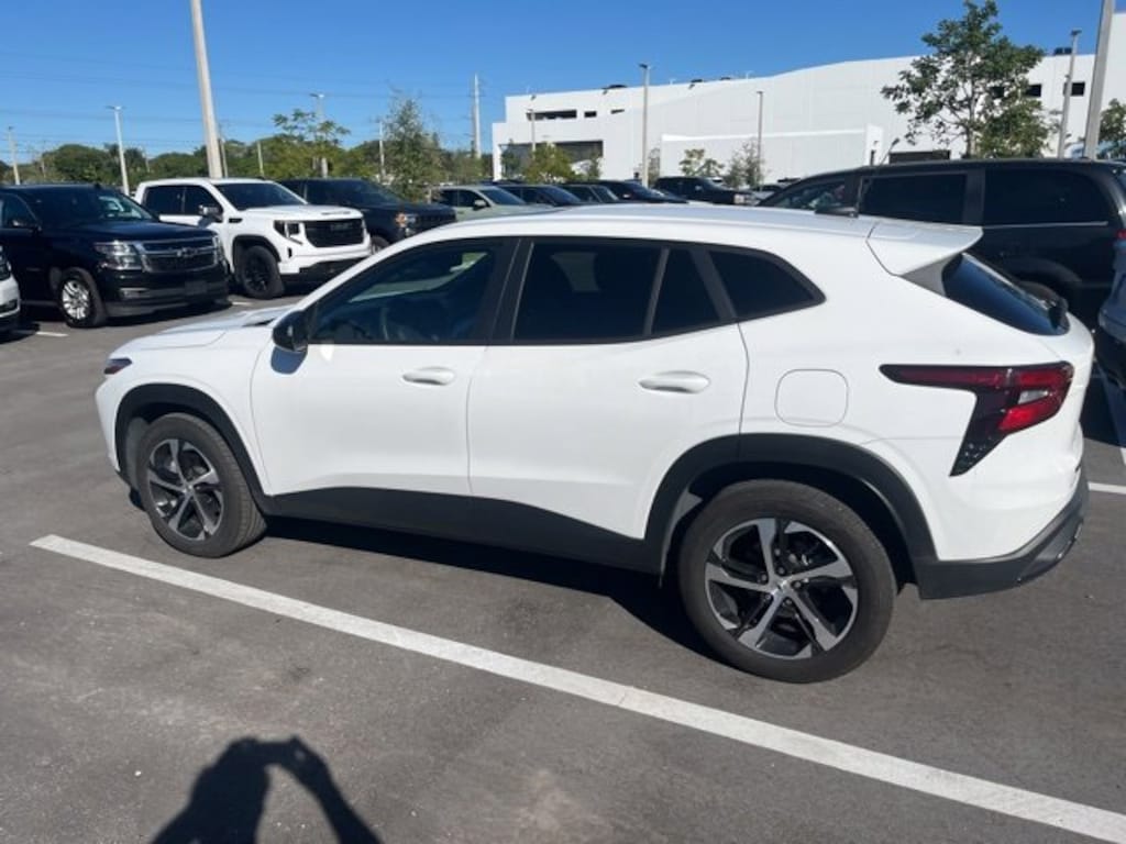 Certified 2024 Chevrolet Trax 1RS SUV