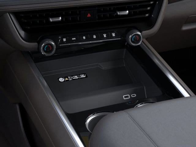 2026 Chevrolet Suburban LT - Photo 23