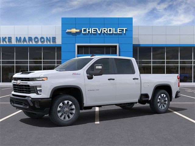 2025 Chevrolet Silverado 2500HD Custom photo 2