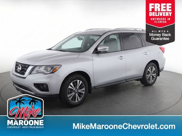 2019 Nissan Pathfinder SV 2WD's photo