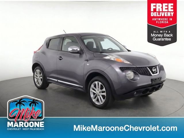 2011 Nissan Juke SV FWD MT's photo