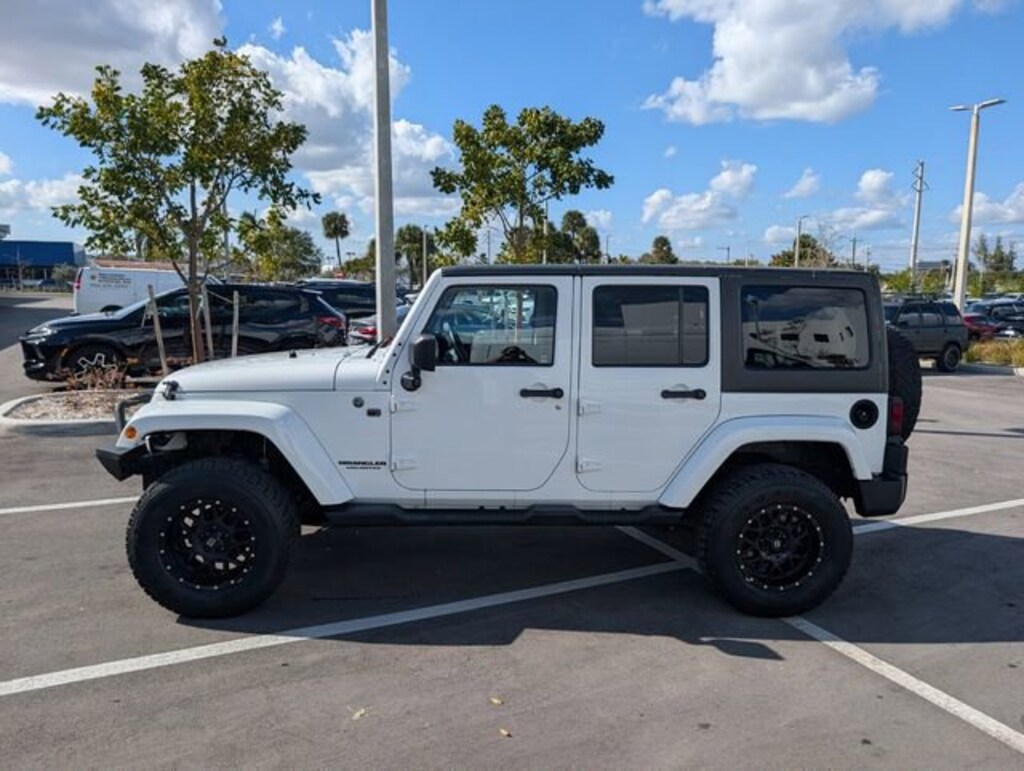 Used 2013 Jeep Wrangler Unlimited Sahara