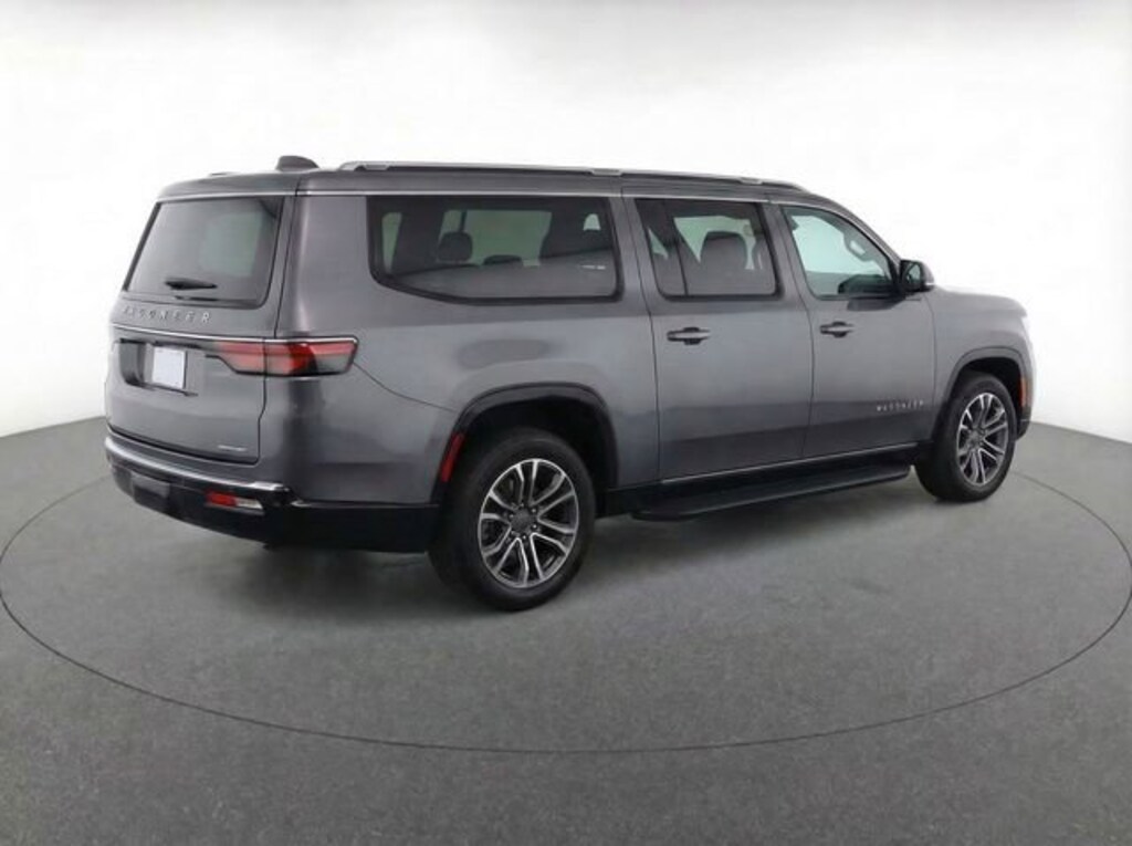 Used 2023 Jeep Wagoneer L Series II