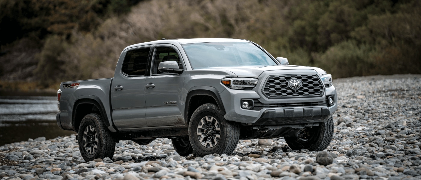 2020 Toyota Tacoma vs Ford Ranger: Specs, Towing, Dimensions
