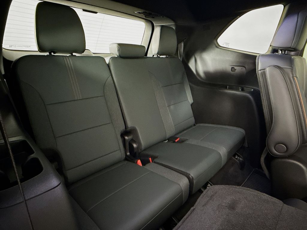 2026 GMC Acadia AT4 - Photo 32