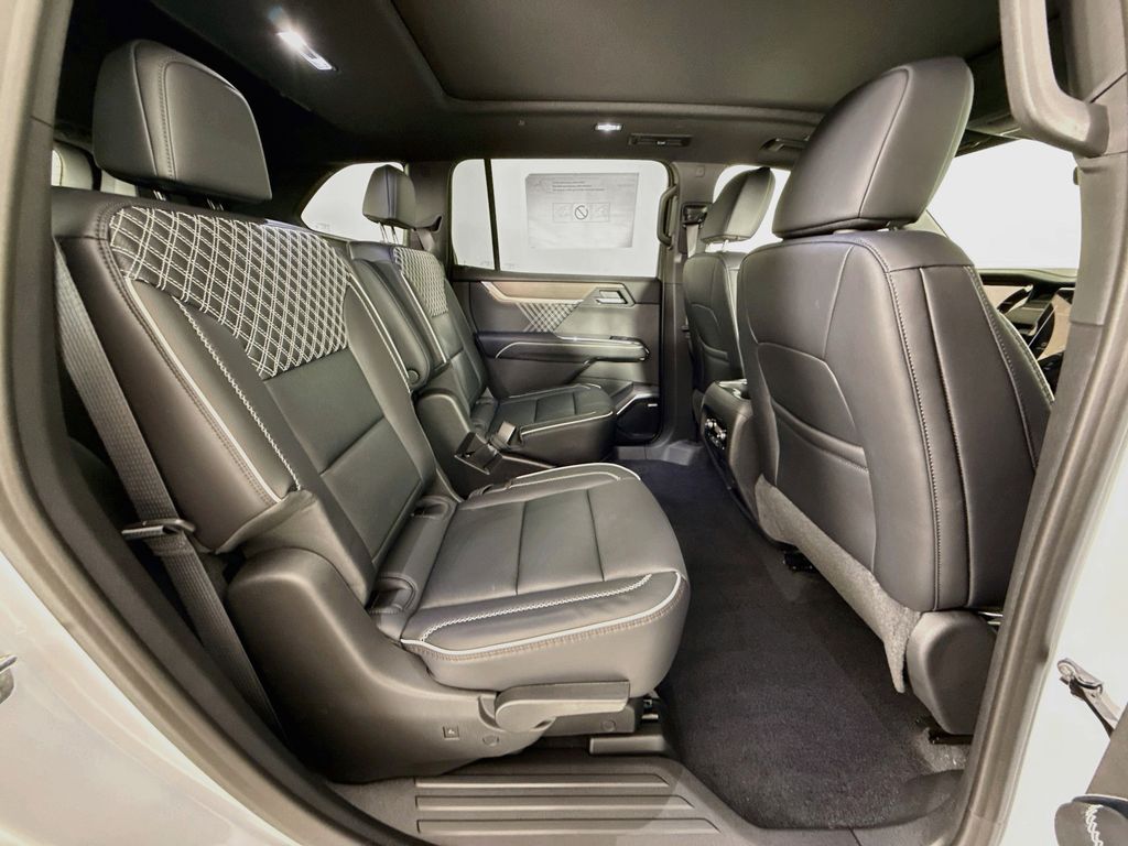 2026 GMC Acadia Denali - Photo 33