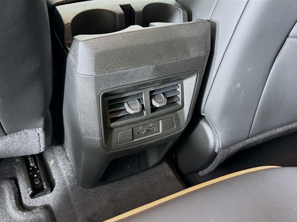 2026 GMC Canyon AT4 - Photo 27