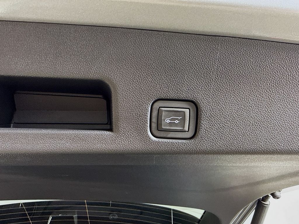 2026 GMC Acadia AT4 - Photo 39