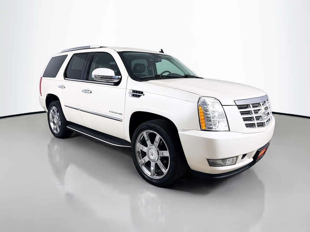 2010 Cadillac Escalade Luxury's photo