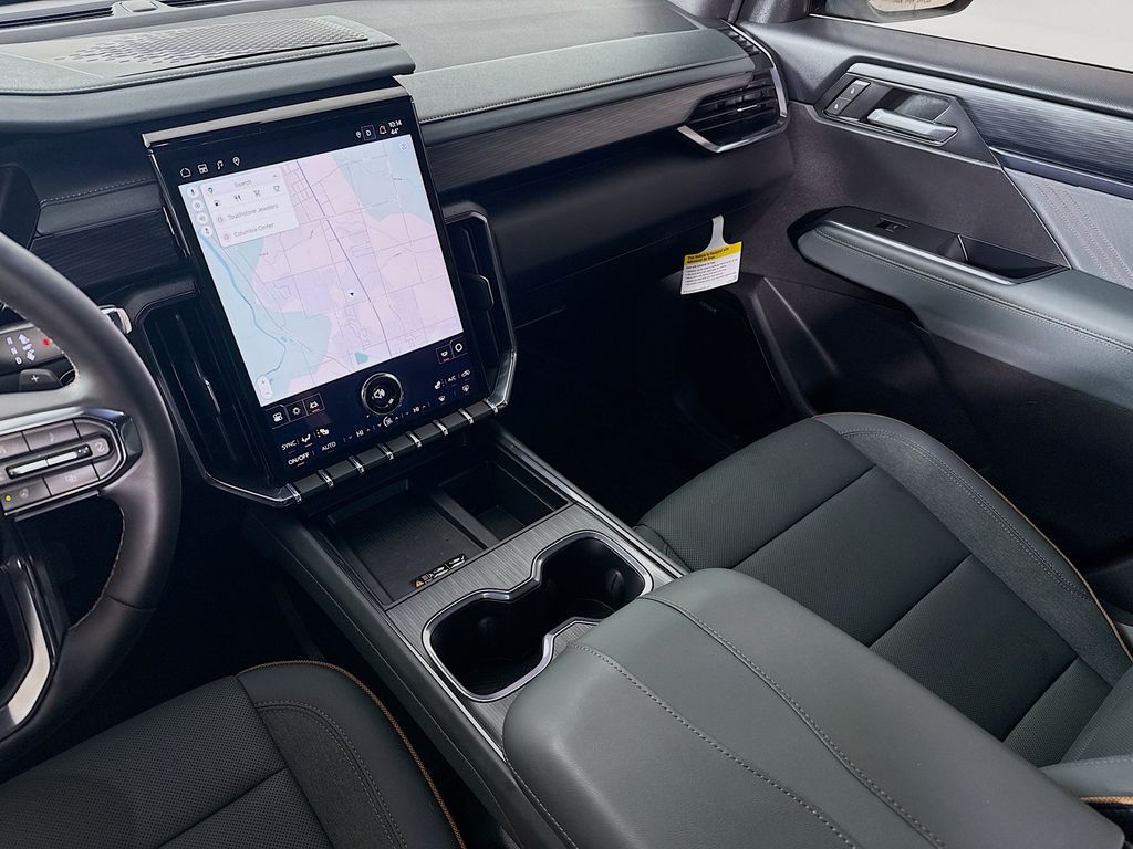 2026 GMC Acadia AT4 - Photo 28
