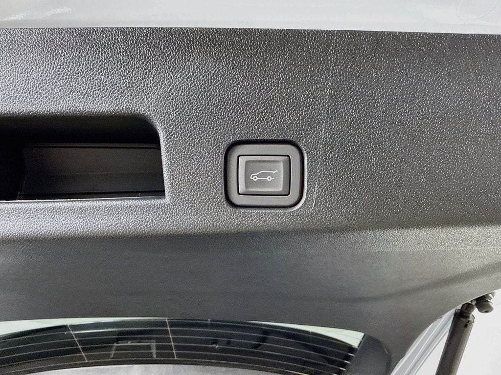 2026 GMC Acadia Denali - Photo 39
