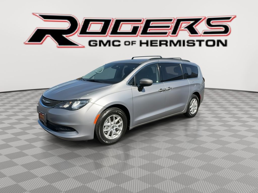 2021 Chrysler Voyager LXi photo 4