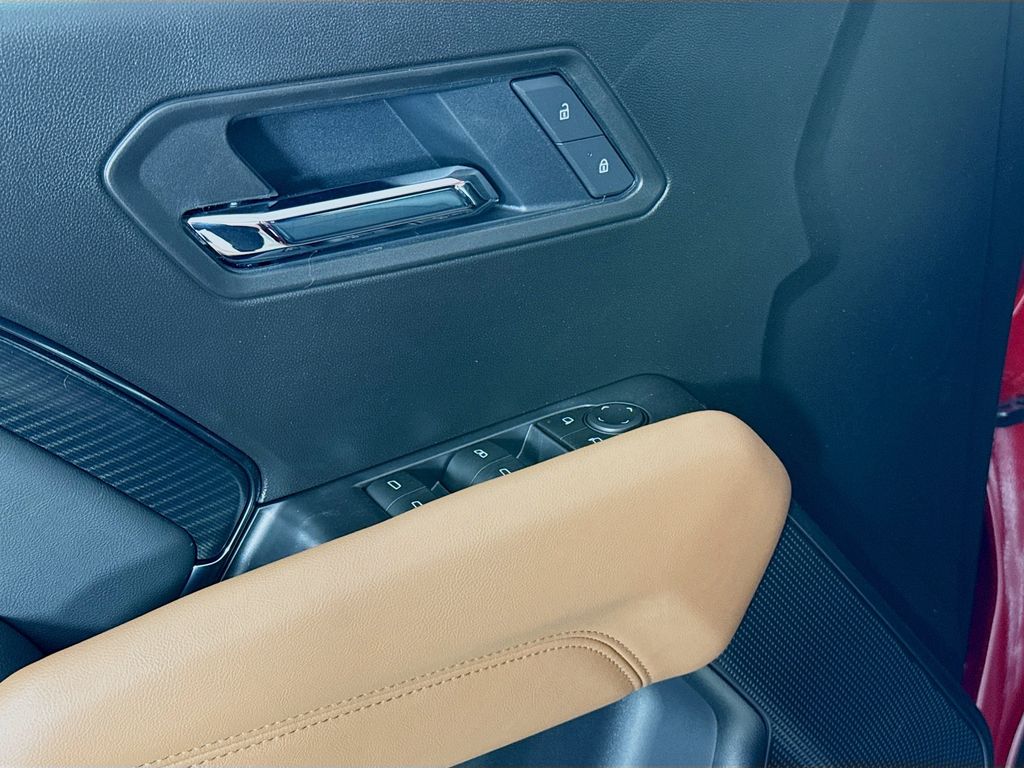 2026 GMC Canyon AT4 - Photo 20