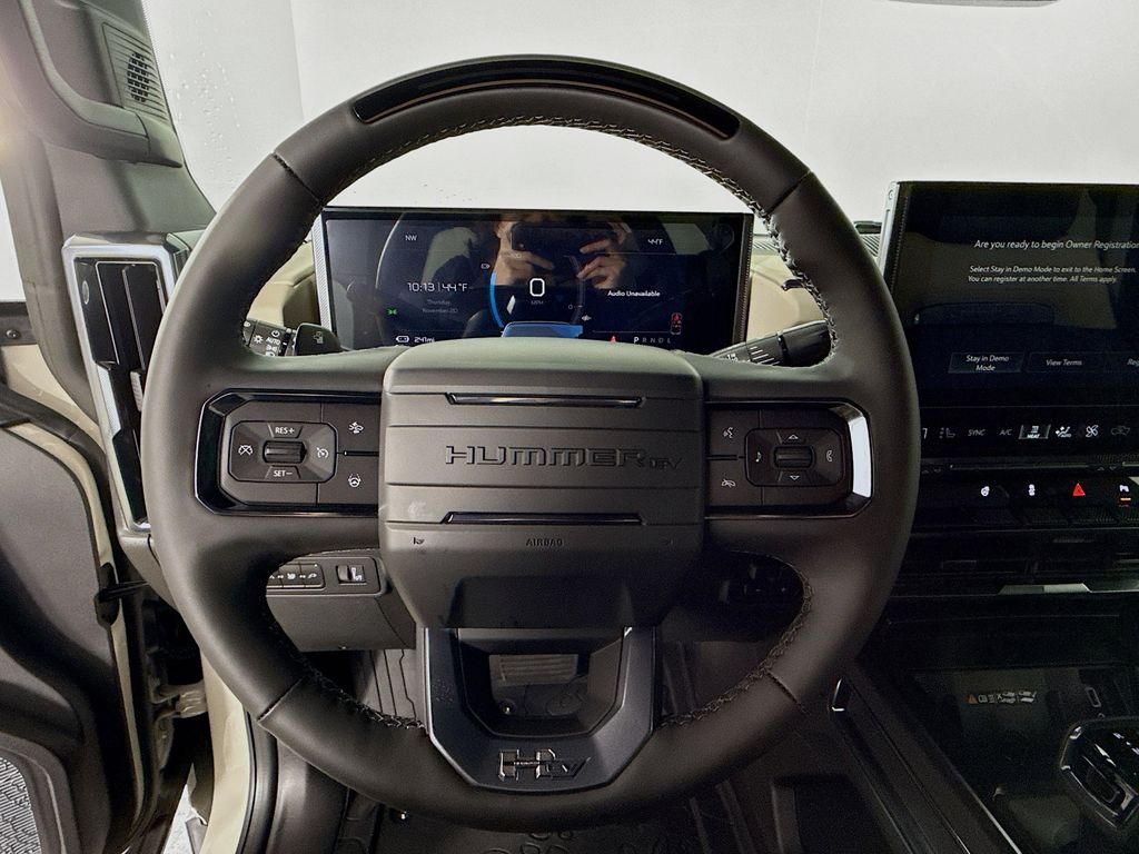 2026 GMC HUMMER EV 2X - Photo 13