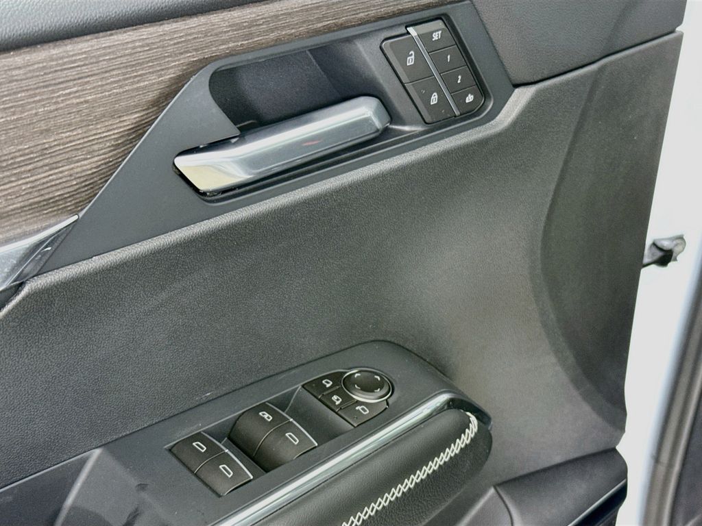 2026 GMC Acadia Denali - Photo 20