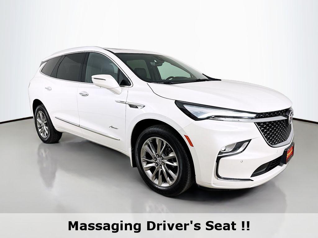 2023 Buick Enclave Avenir AWD's photo