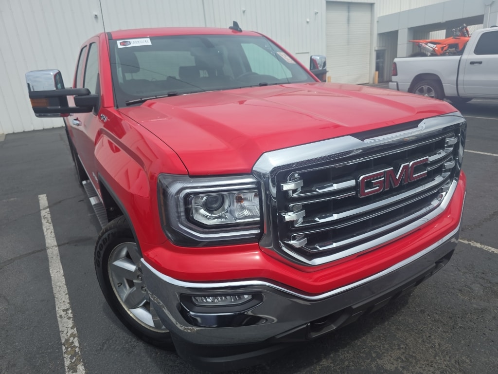 2017 GMC Sierra 4WD Double Cab Standard Box SLT's photo