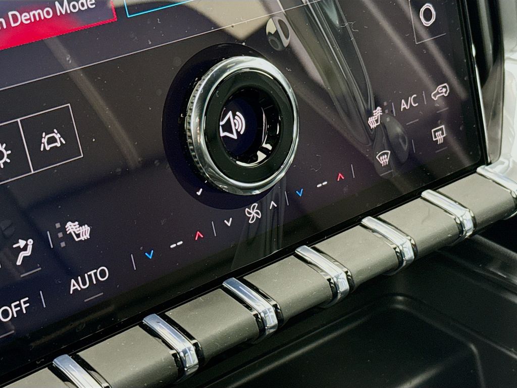 2026 GMC Acadia Elevation - Photo 24