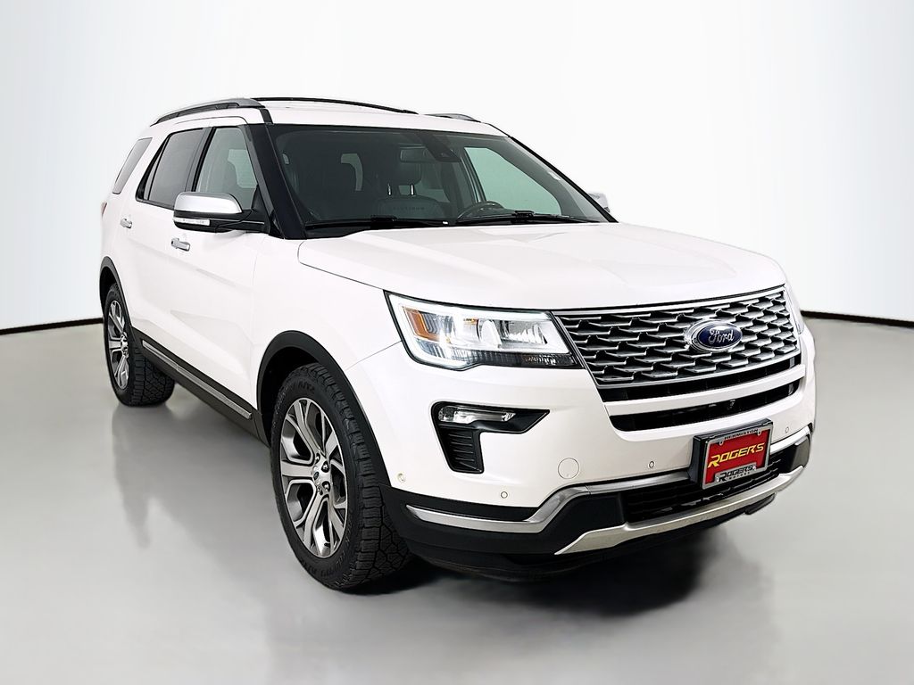 2018 Ford Explorer Platinum's photo