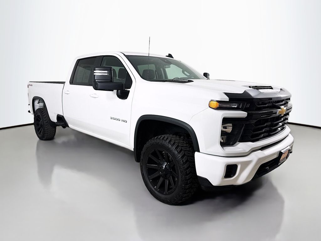 2024 Chevrolet Silverado HD LT 4WD Crew Cab Short Box's photo