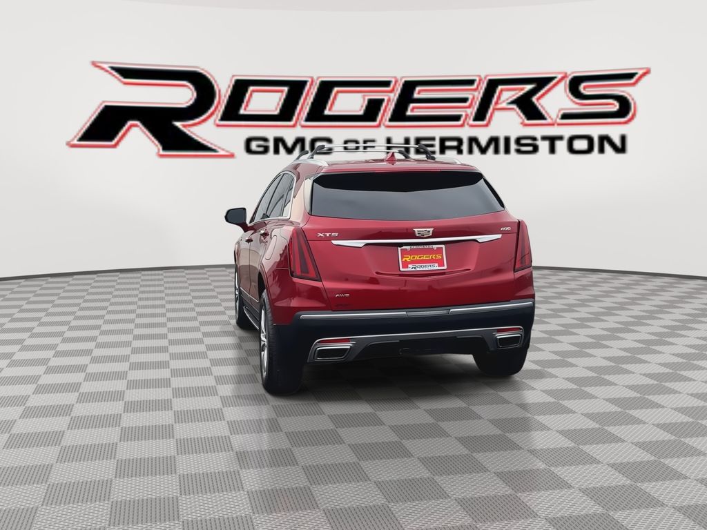 2022 Cadillac XT5 Premium Luxury photo 3