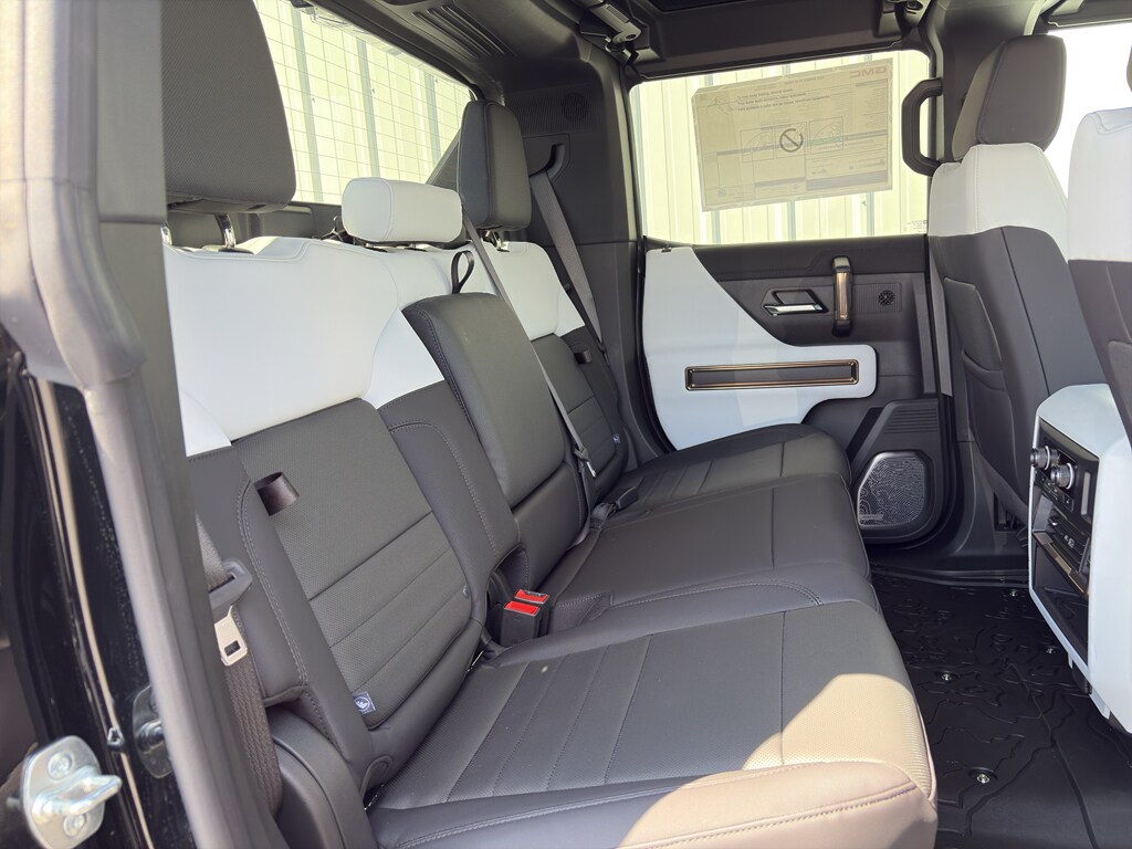 2025 GMC HUMMER EV 3X - Photo 38