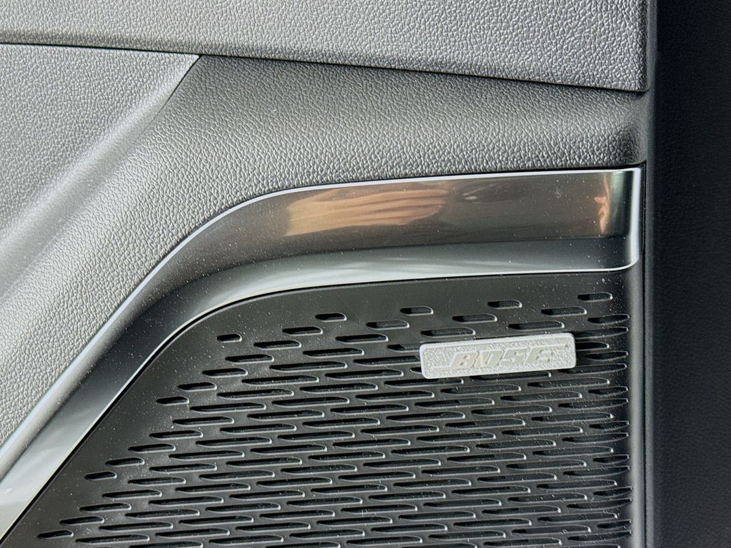 2026 GMC Acadia Elevation - Photo 21