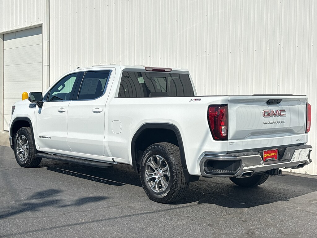 2025 Gmc Sierra 1500 SLE photo 3